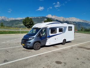 Fijne camper met airco in het leefgedeelte