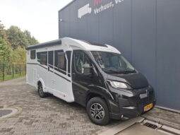 B151 -  Sunlight V67S Adventure Black Edition automaat